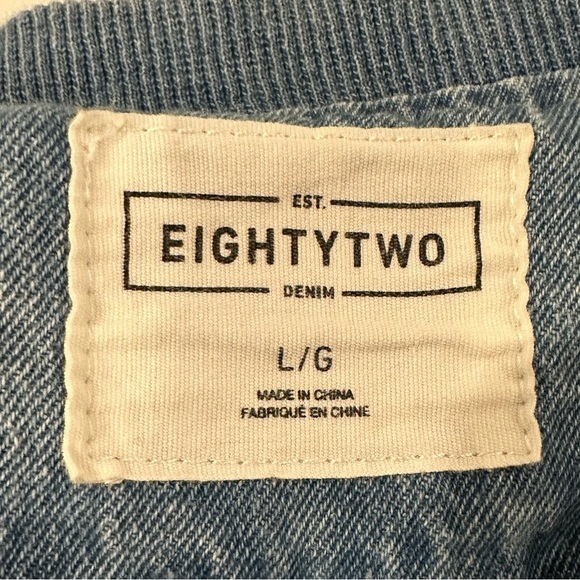 EightyTwo snap button Jean jacket SZ L EUC 100% Cotton light wash oversized - Picture 9 of 9